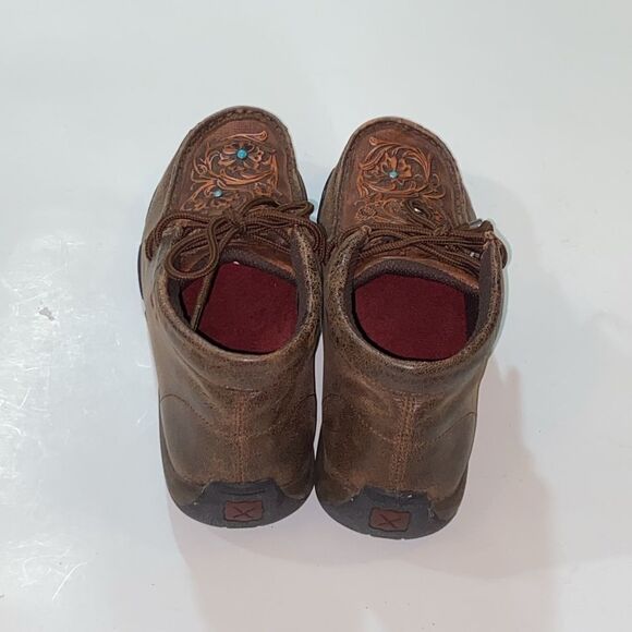 Twisted X Embroidered Brown Leather Shoes with Turquoise Details - Picture 5 of 10